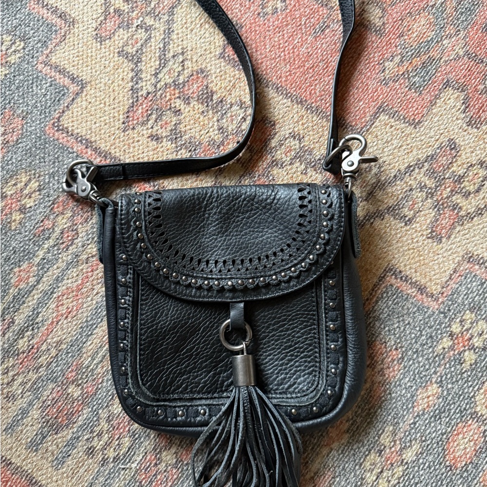 Montana West Black Leather Crossbody